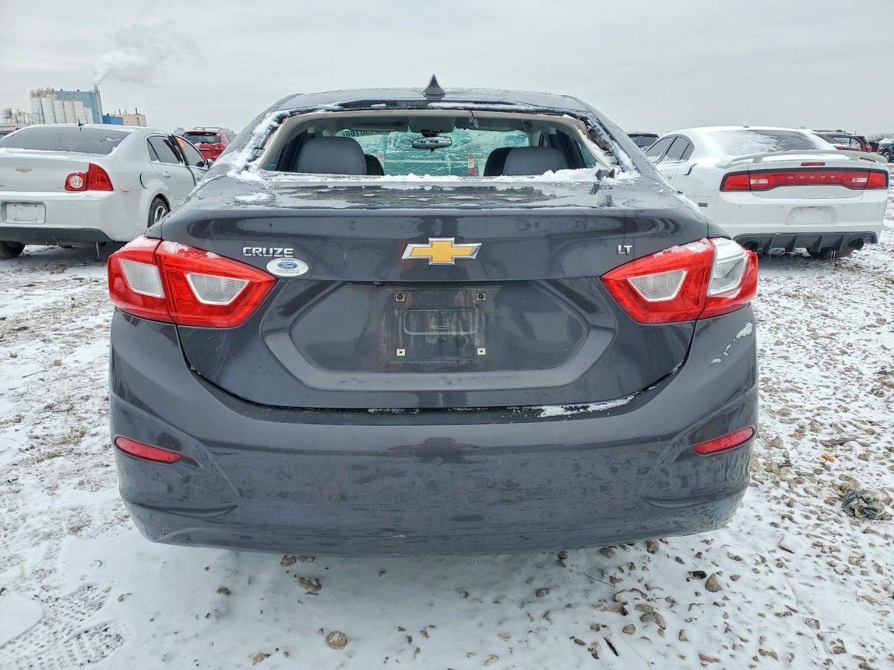 2017 CHEVROLET CRUZE LT photo 6