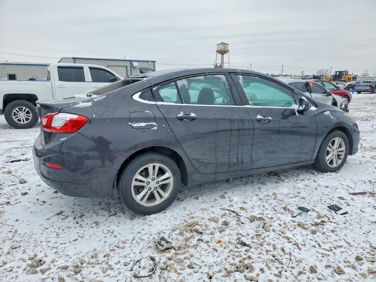 2017 CHEVROLET CRUZE LT photo 3