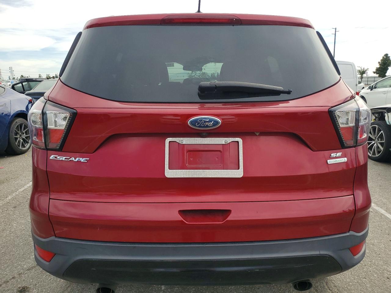 2017 FORD ESCAPE SE photo 11