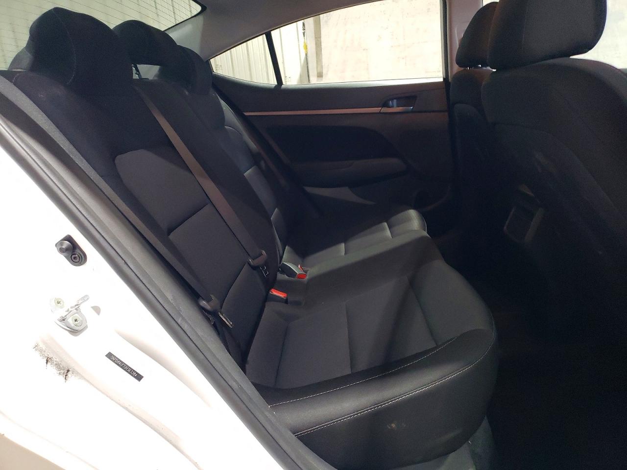 2018 HYUNDAI ELANTRA SEL photo 19