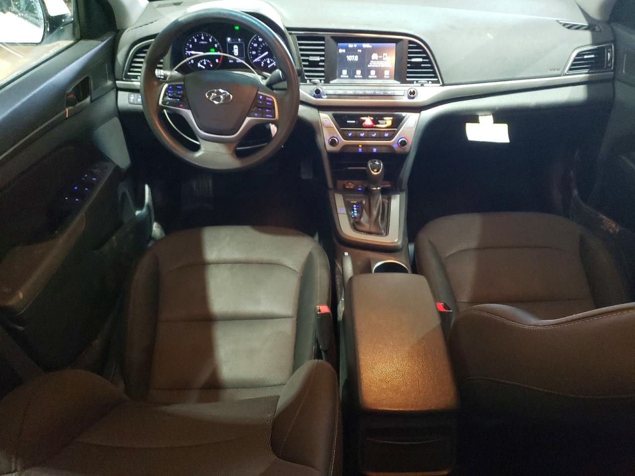 2018 HYUNDAI ELANTRA SEL photo 15