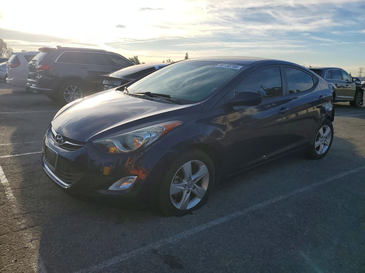 2013 HYUNDAI ELANTRA