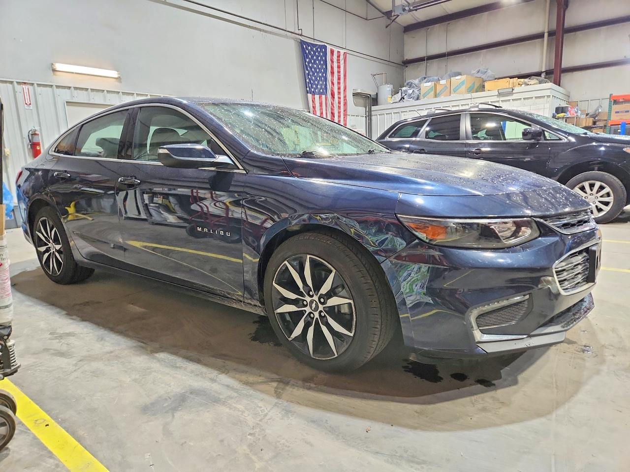 2017 CHEVROLET MALIBU LT photo 7