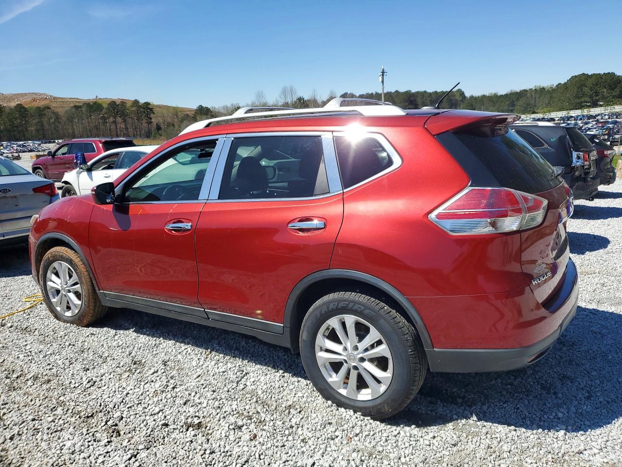 2014 NISSAN ROGUE SV photo 2