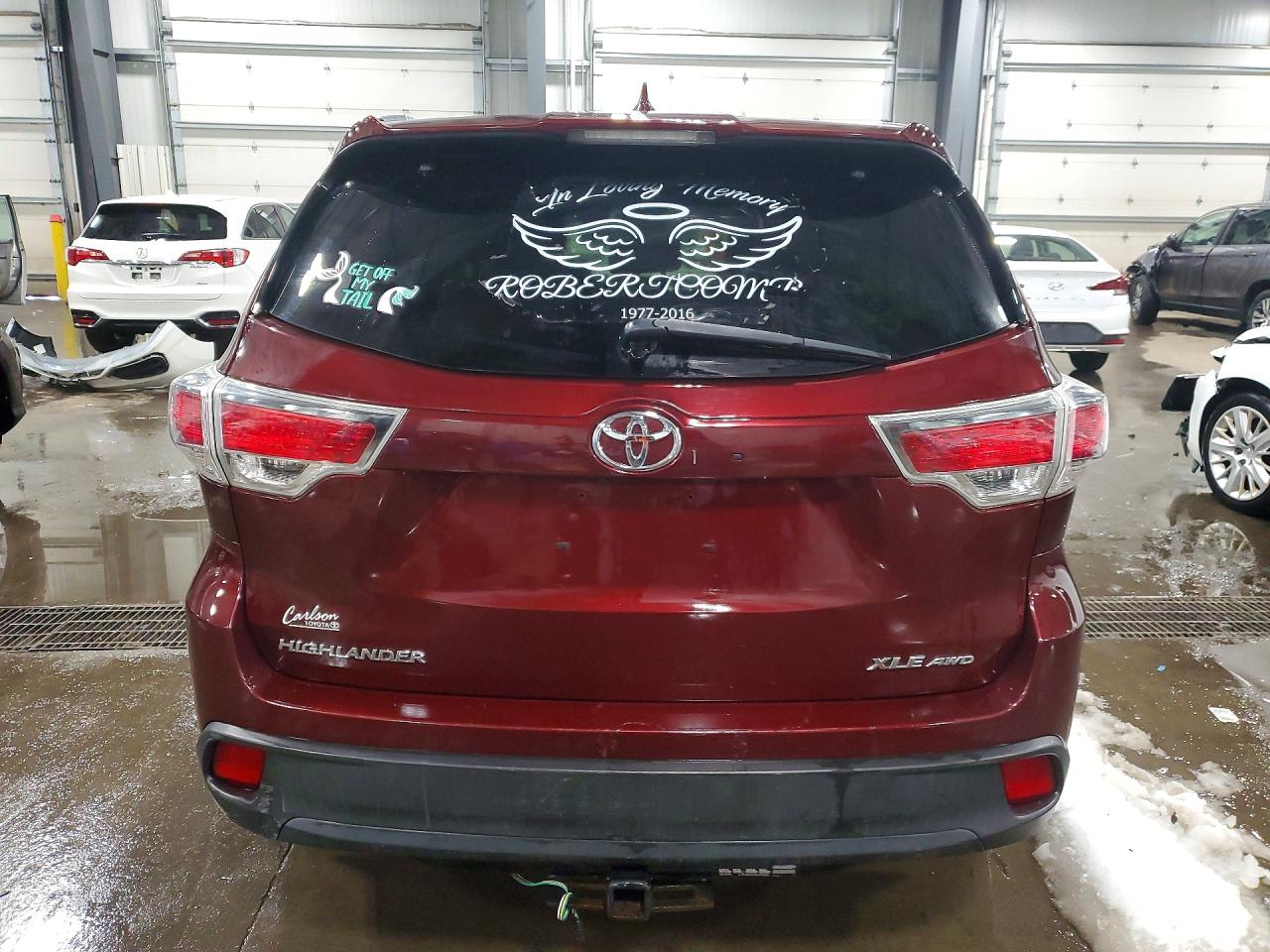 2016 TOYOTA HIGHLANDER XLE photo 6