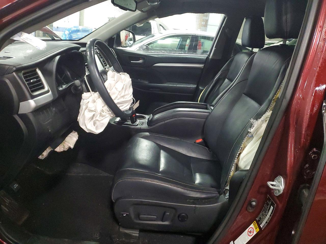 2016 TOYOTA HIGHLANDER XLE photo 7