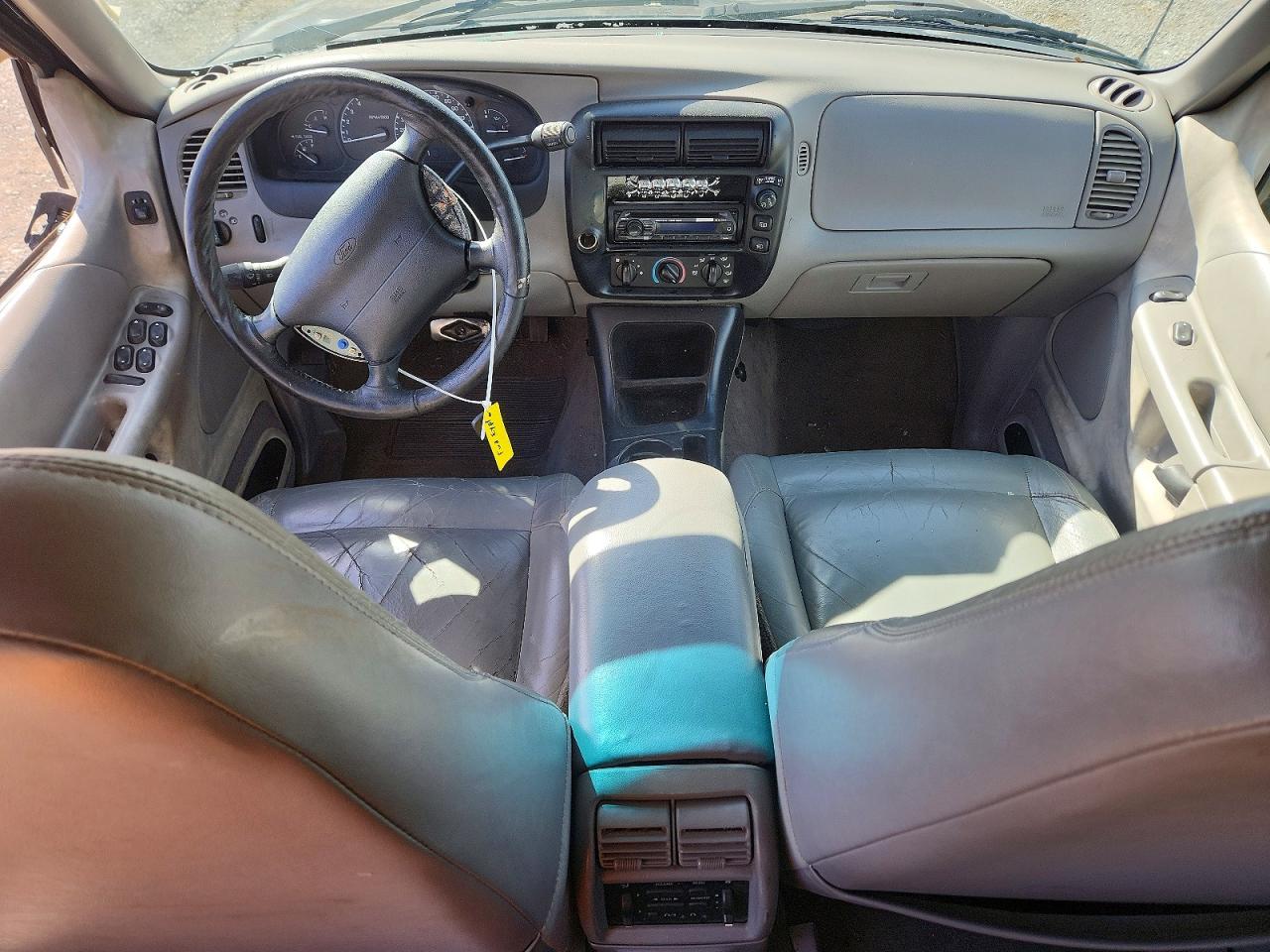 2001 FORD EXPLORER XLT photo 8