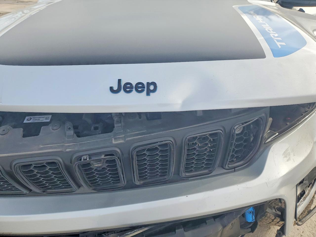 2024 JEEP GRAND CHEROKEE TRAILHAWK 4XE photo 23