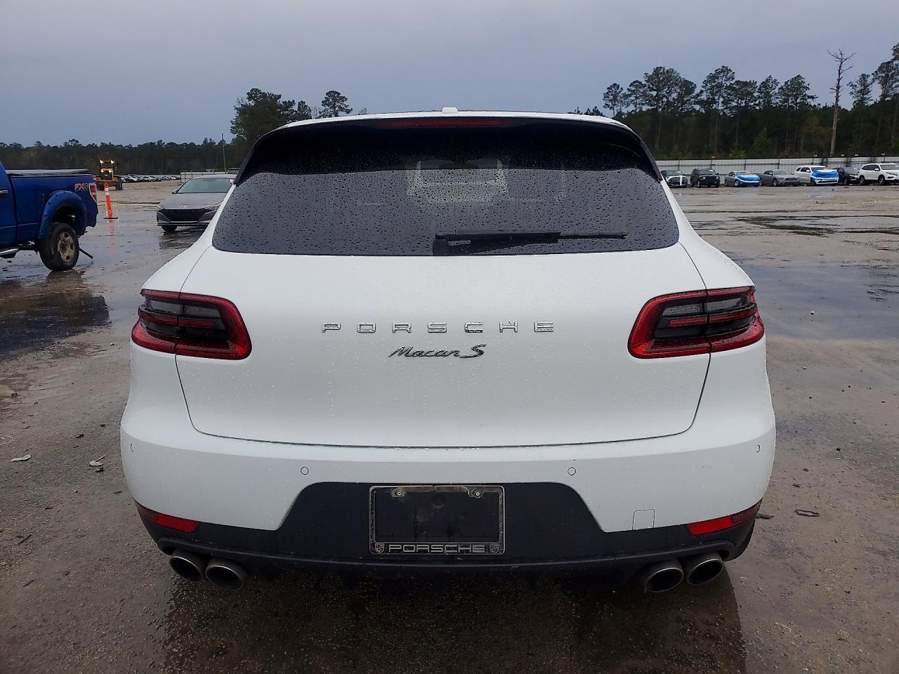 2015 PORSCHE MACAN photo 6