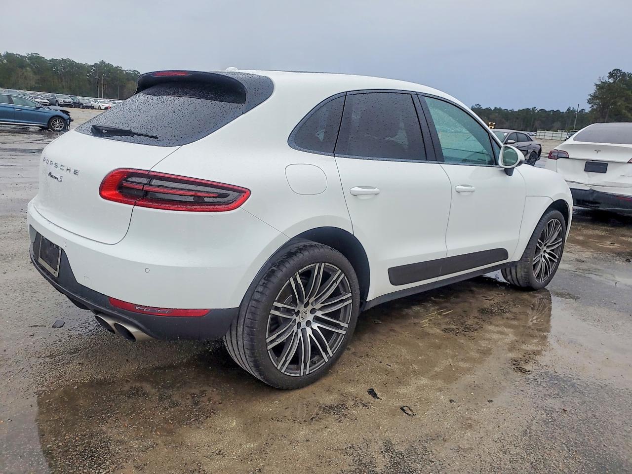 2015 PORSCHE MACAN photo 3