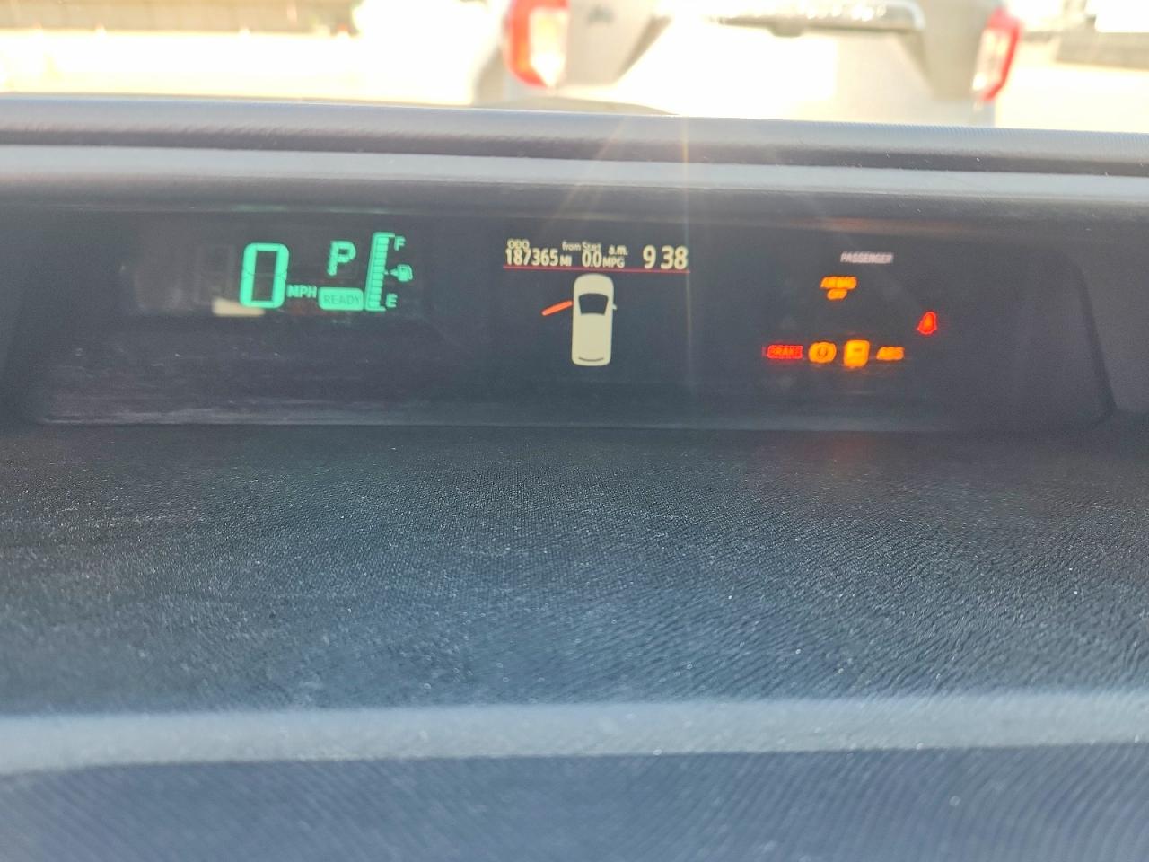 2013 TOYOTA PRIUS C TWO photo 9