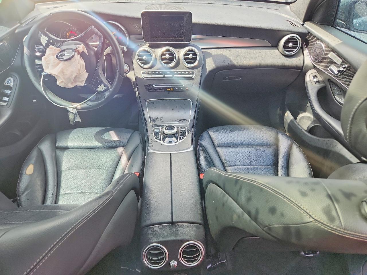 2018 MERCEDES-BENZ GLC 300 photo 8