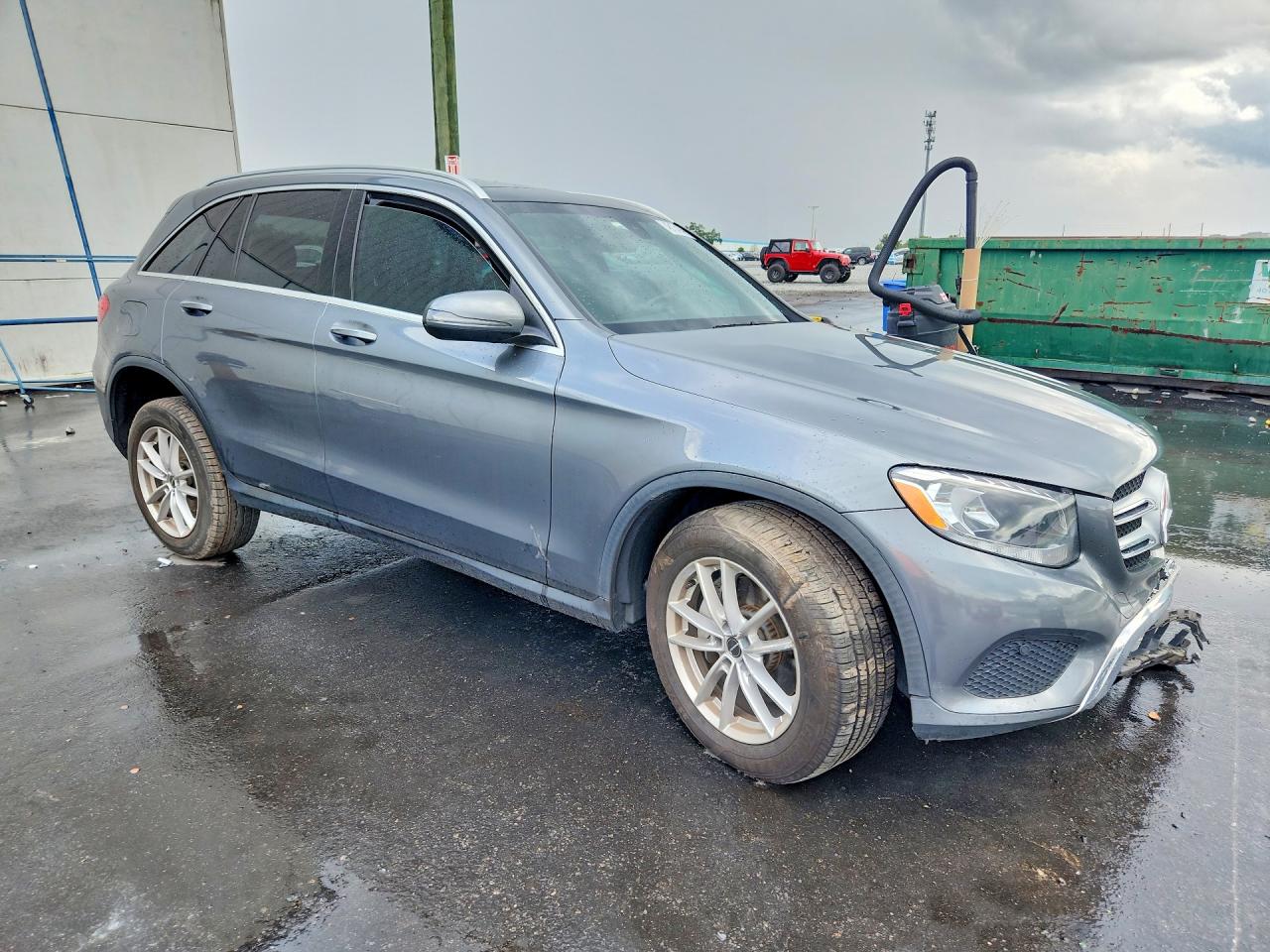 2018 MERCEDES-BENZ GLC 300 photo 4