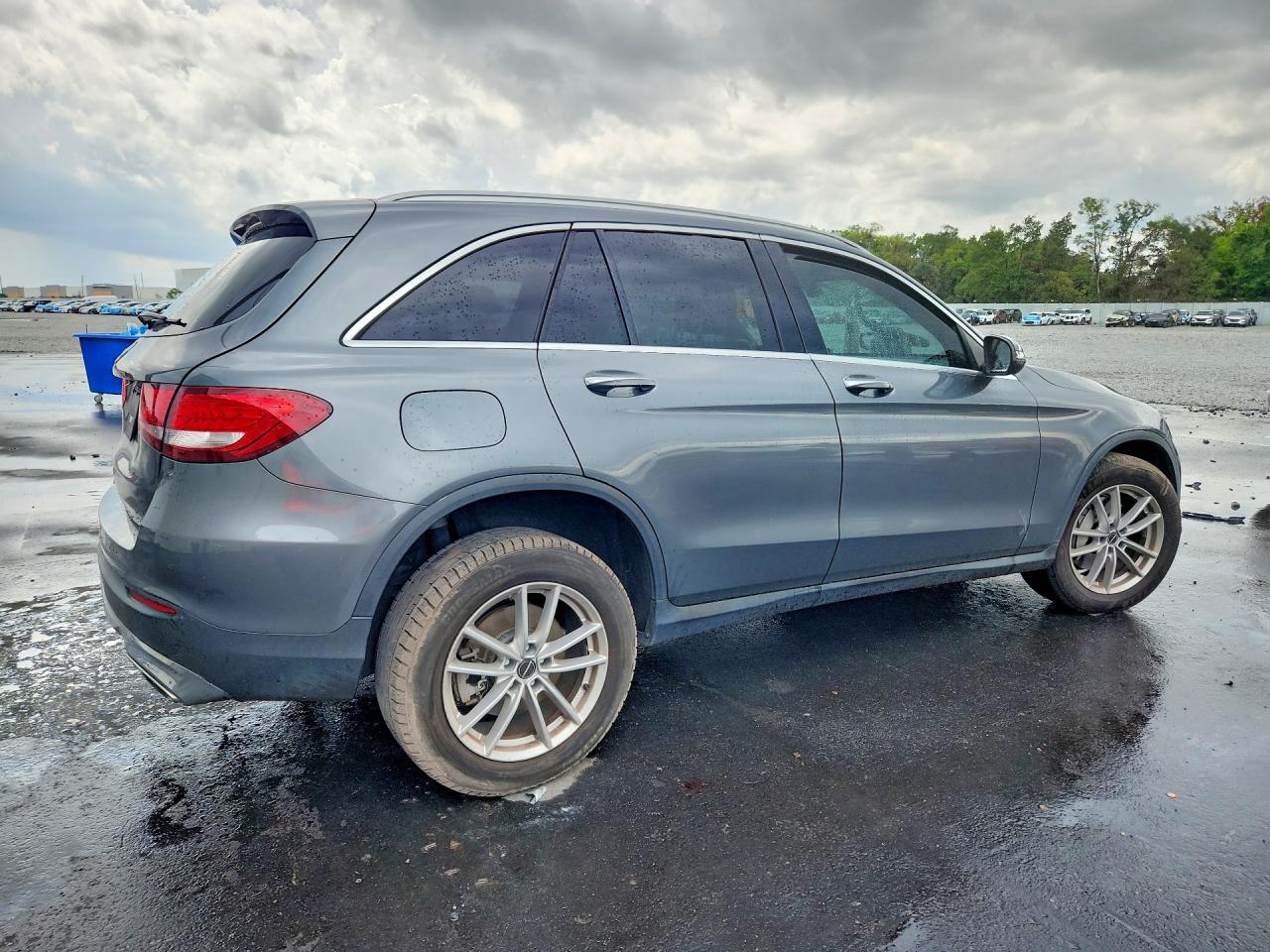 2018 MERCEDES-BENZ GLC 300 photo 3