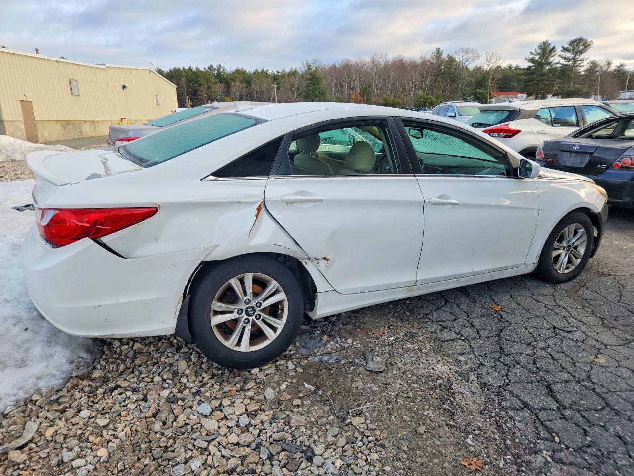 2013 HYUNDAI SONATA photo 7