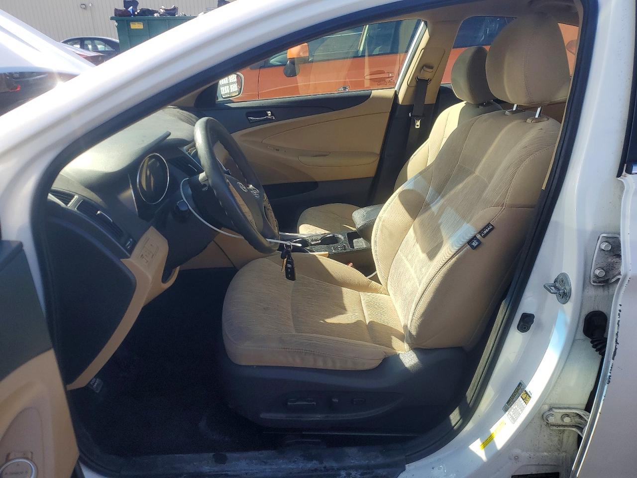 2013 HYUNDAI SONATA photo 19