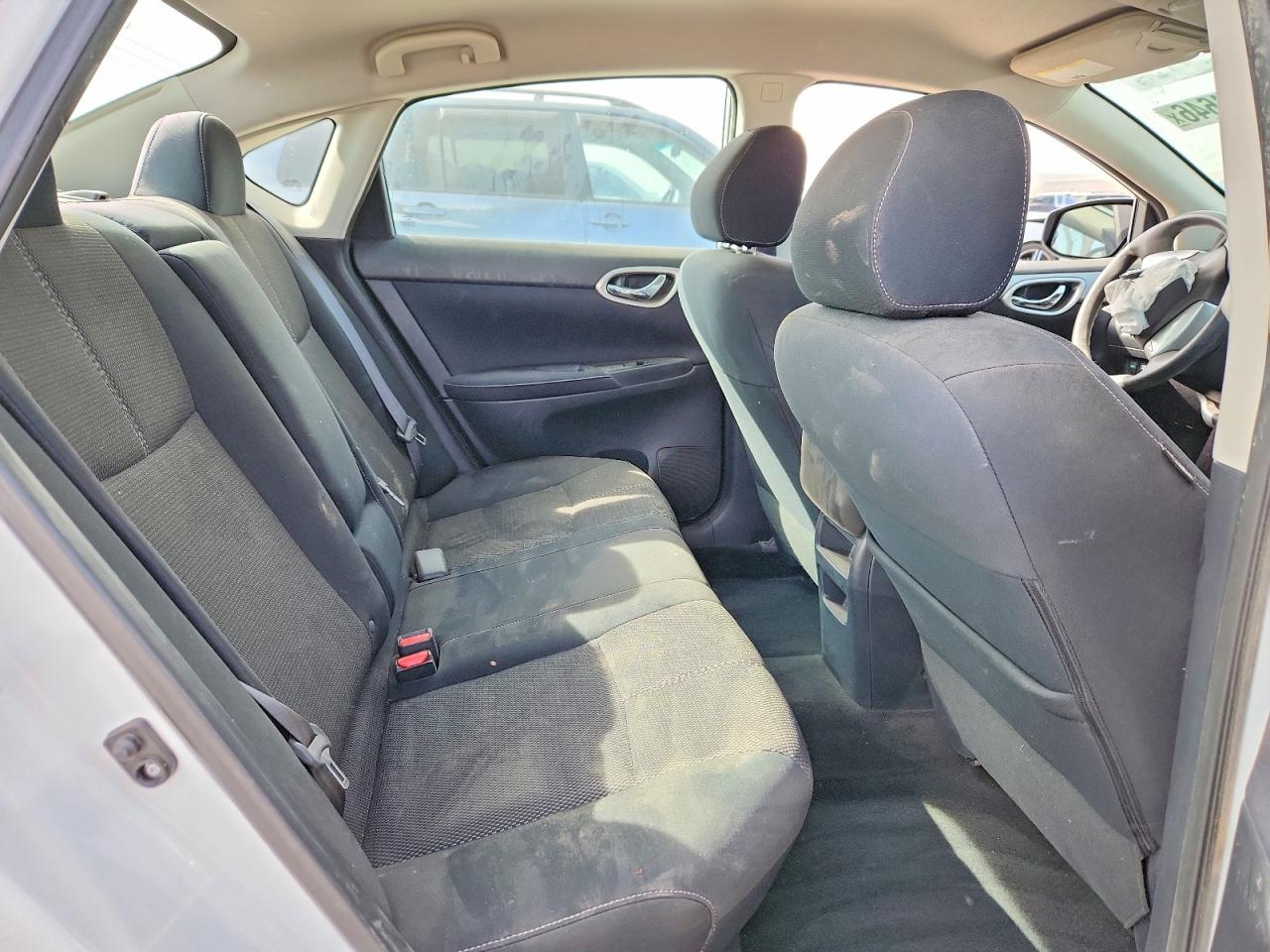 2014 NISSAN SENTRA S photo 10