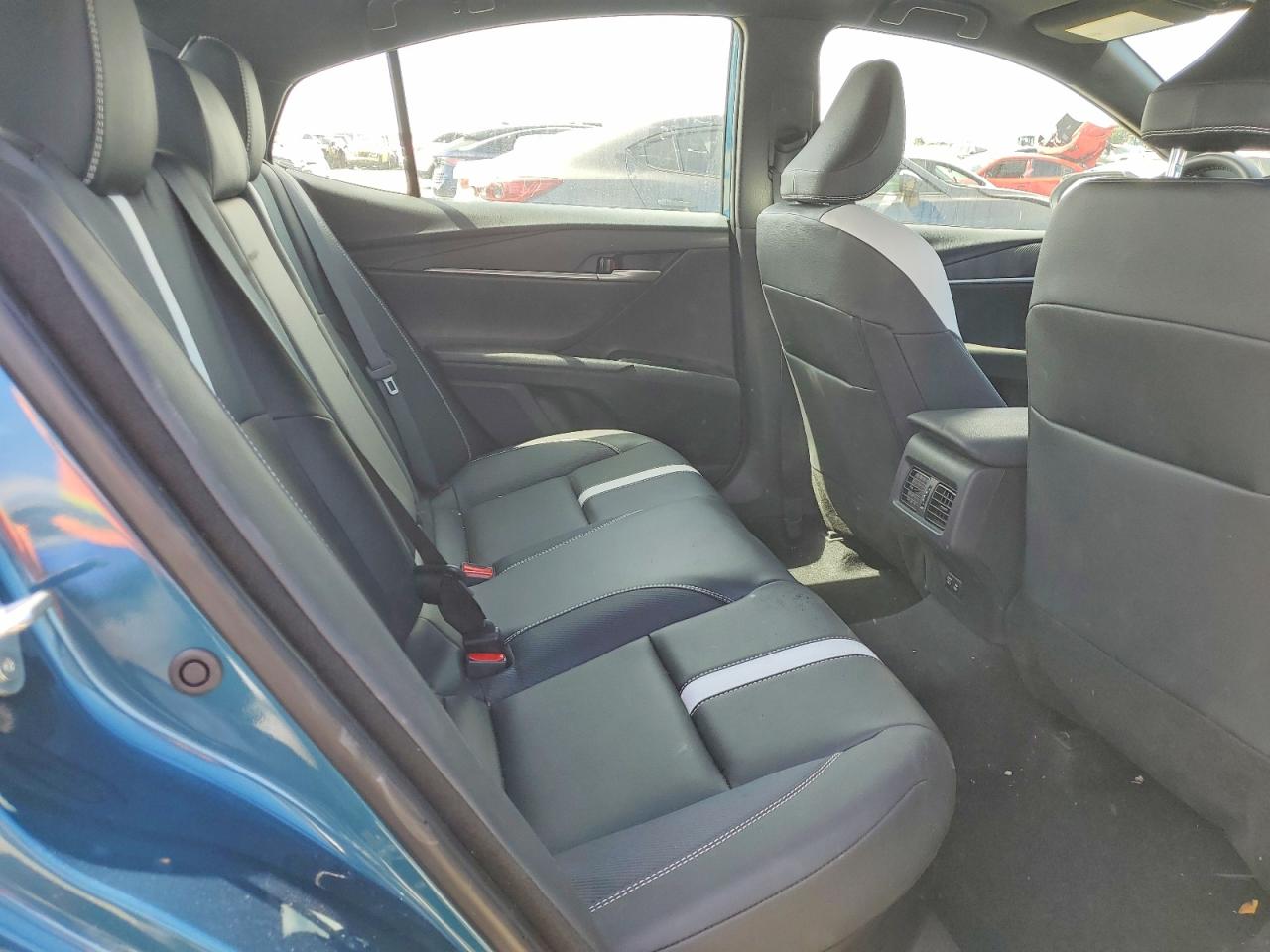 2025 TOYOTA CAMRY SE photo 19