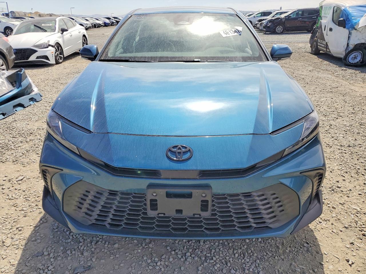 2025 TOYOTA CAMRY SE photo 9
