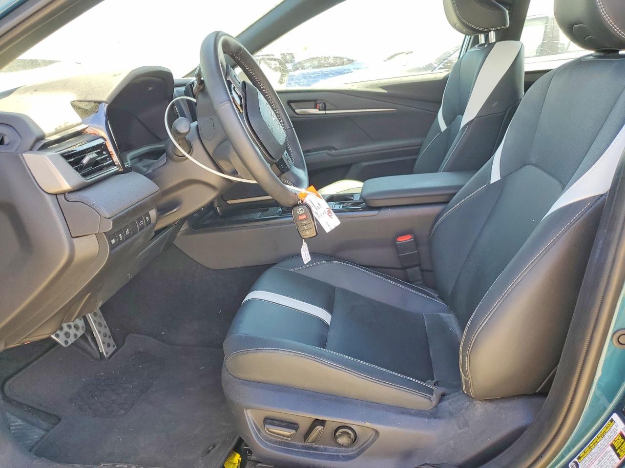 2025 TOYOTA CAMRY SE photo 13