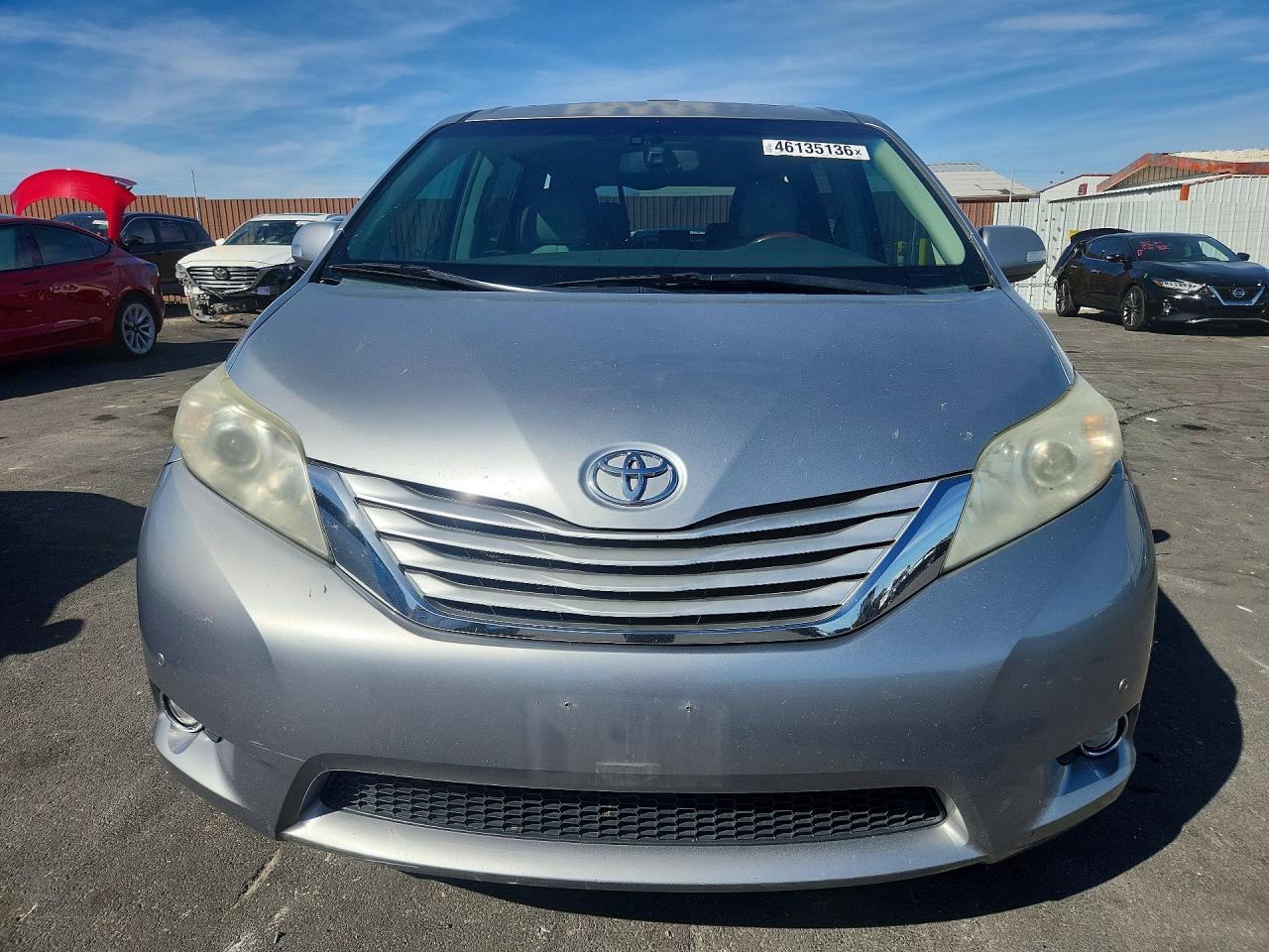 2013 TOYOTA SIENNA LIMITED 7-PASSENGER photo 9