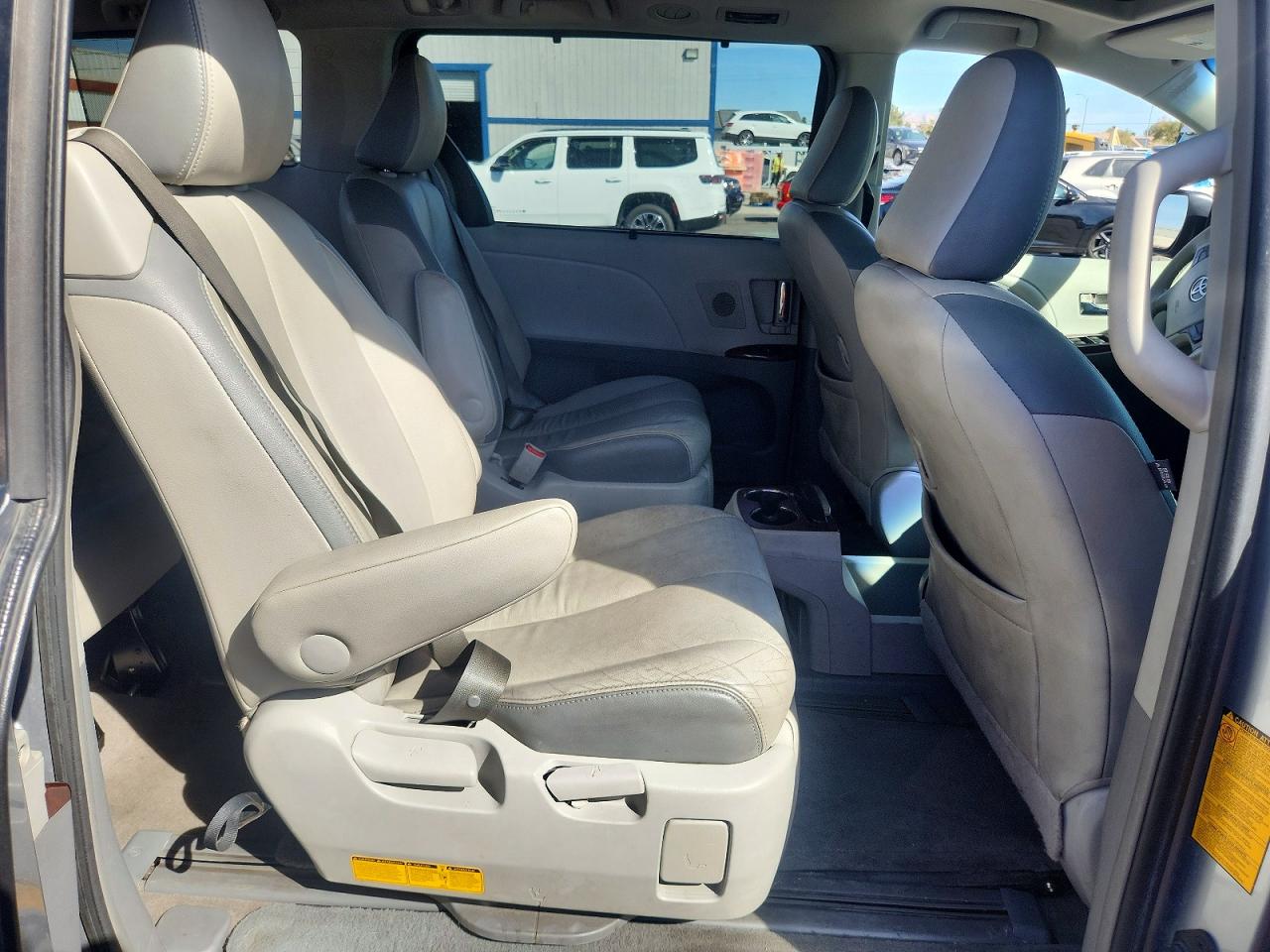 2013 TOYOTA SIENNA LIMITED 7-PASSENGER photo 21