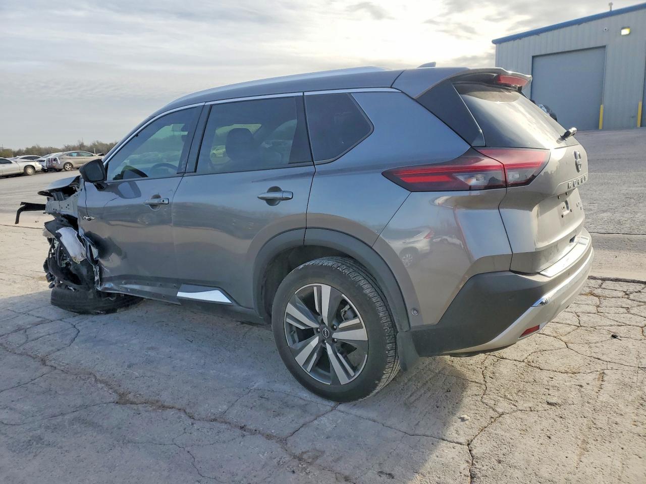 2023 NISSAN ROGUE PLATINUM photo 4