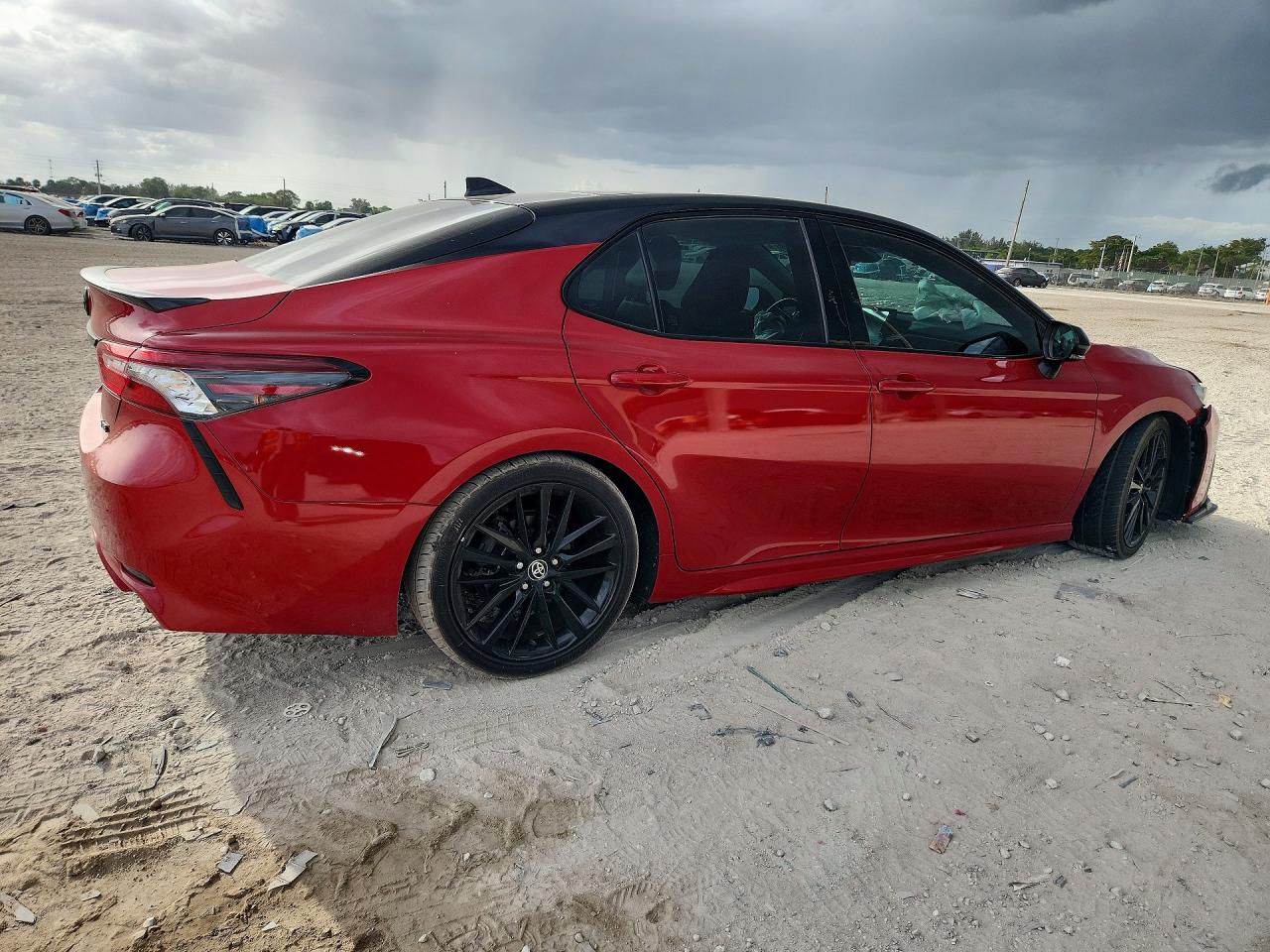 2022 TOYOTA CAMRY XSE photo 5