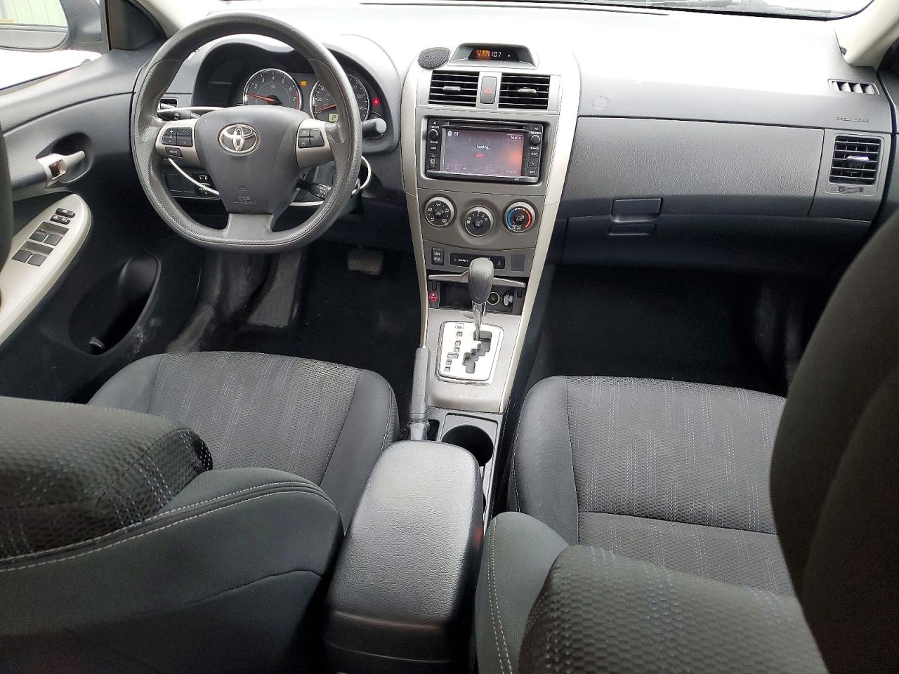 2012 TOYOTA COROLLA S photo 8