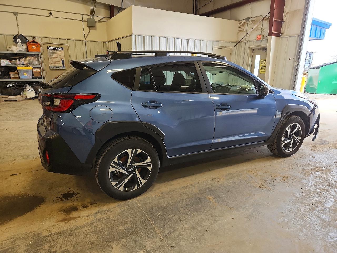 2024 SUBARU CROSSTREK photo 3