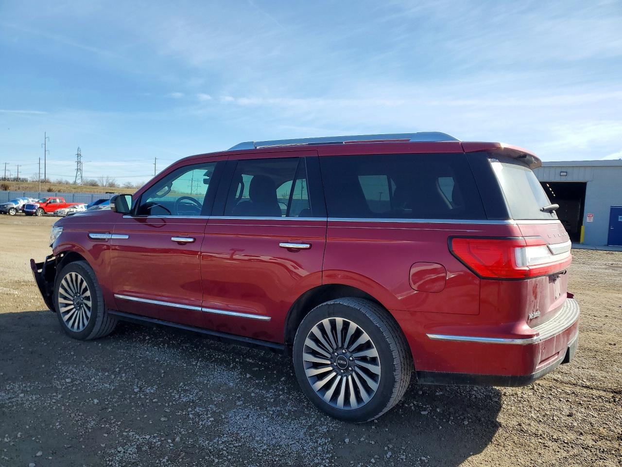 2019 LINCOLN NAVIGATOR RESERVE photo 2
