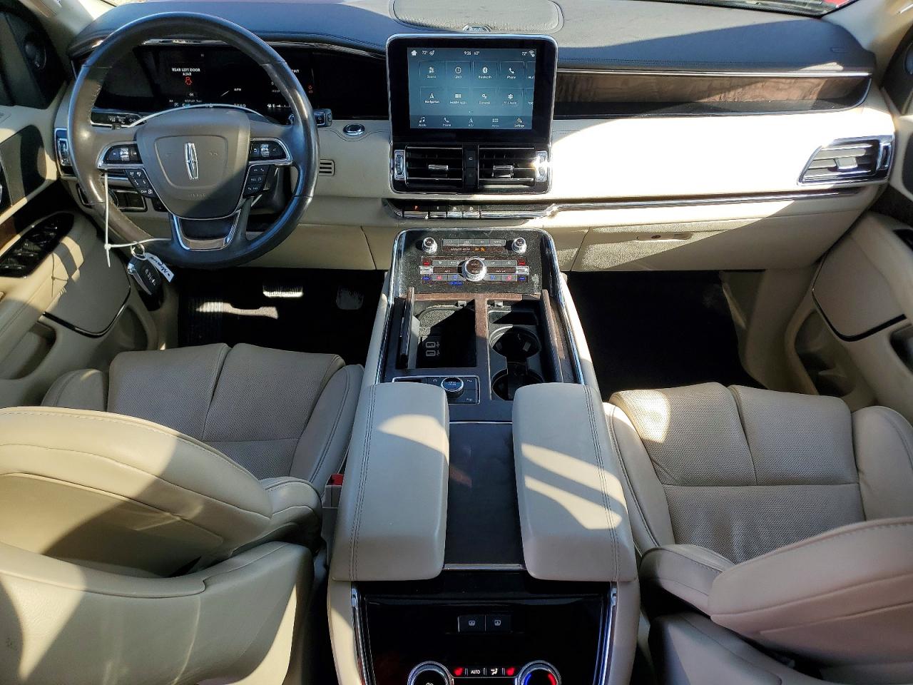 2019 LINCOLN NAVIGATOR RESERVE photo 8