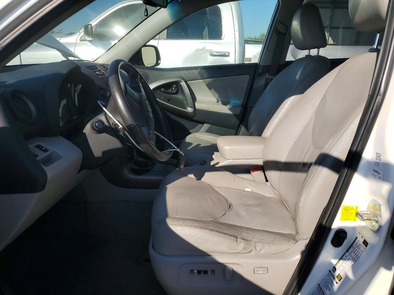 2012 TOYOTA RAV4 LIMITED photo 7