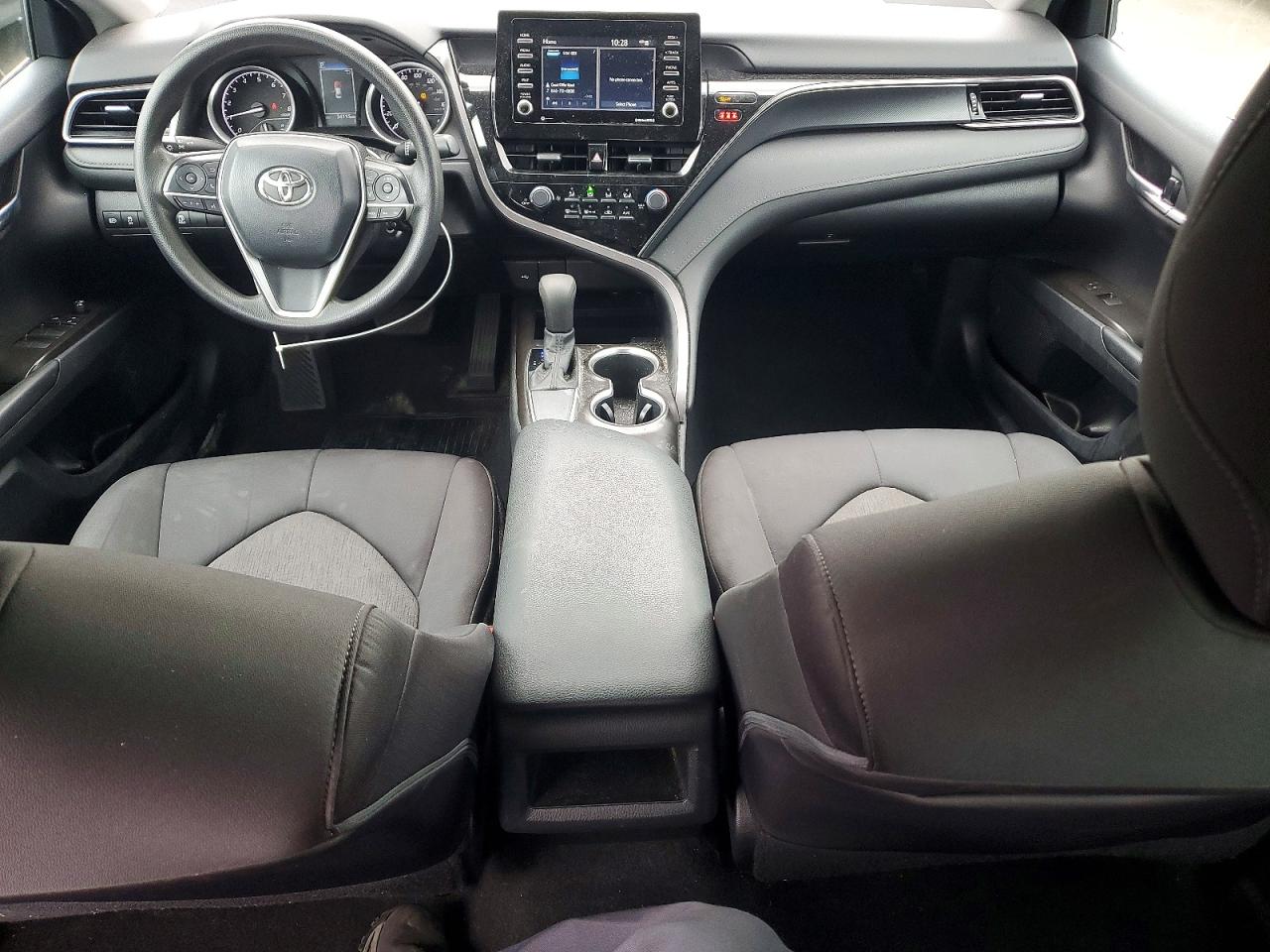 2021 TOYOTA CAMRY LE photo 8