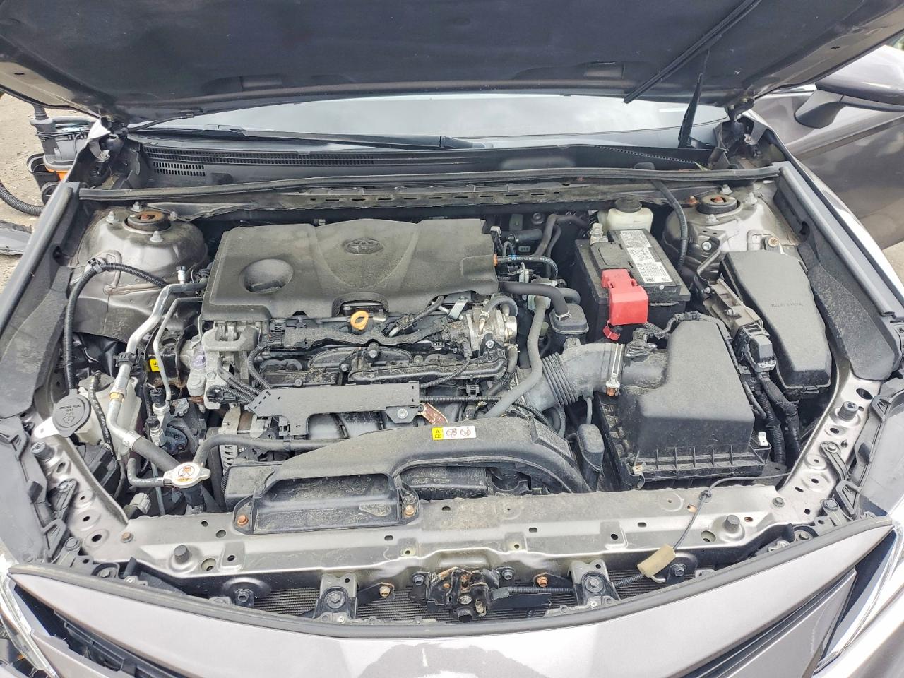 2021 TOYOTA CAMRY LE photo 11