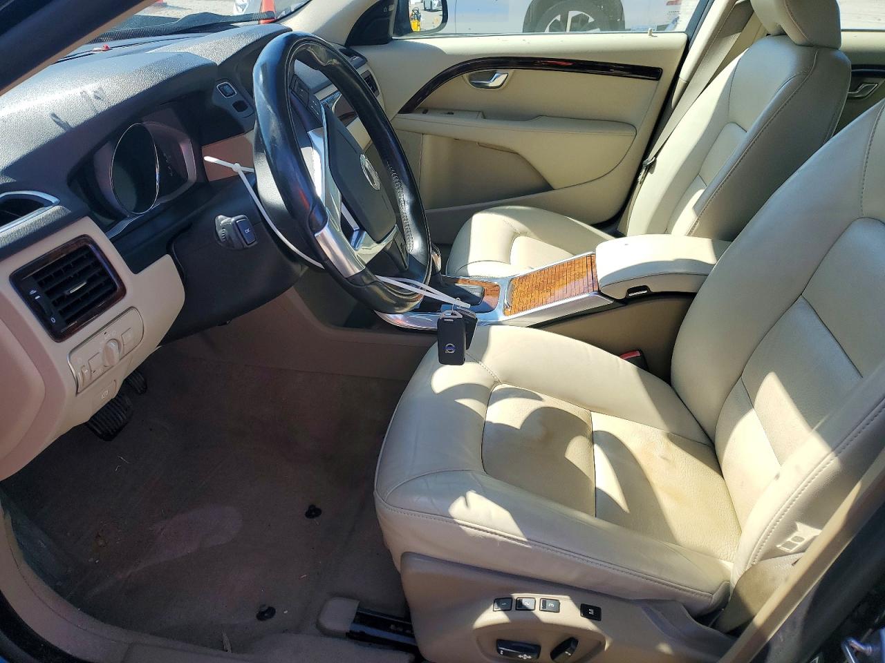 2015 VOLVO S80 PREMIER photo 13