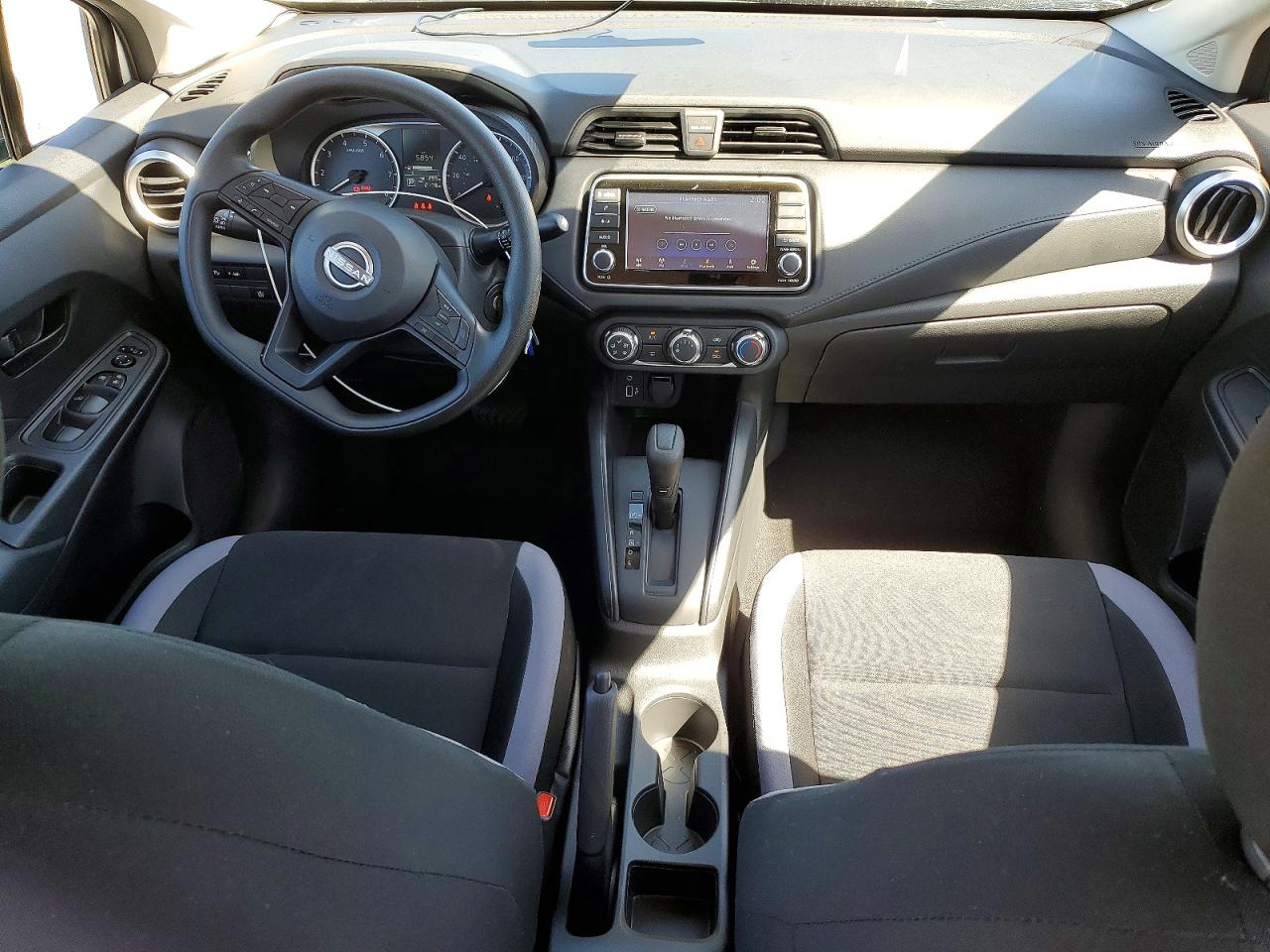 2025 NISSAN VERSA S photo 8