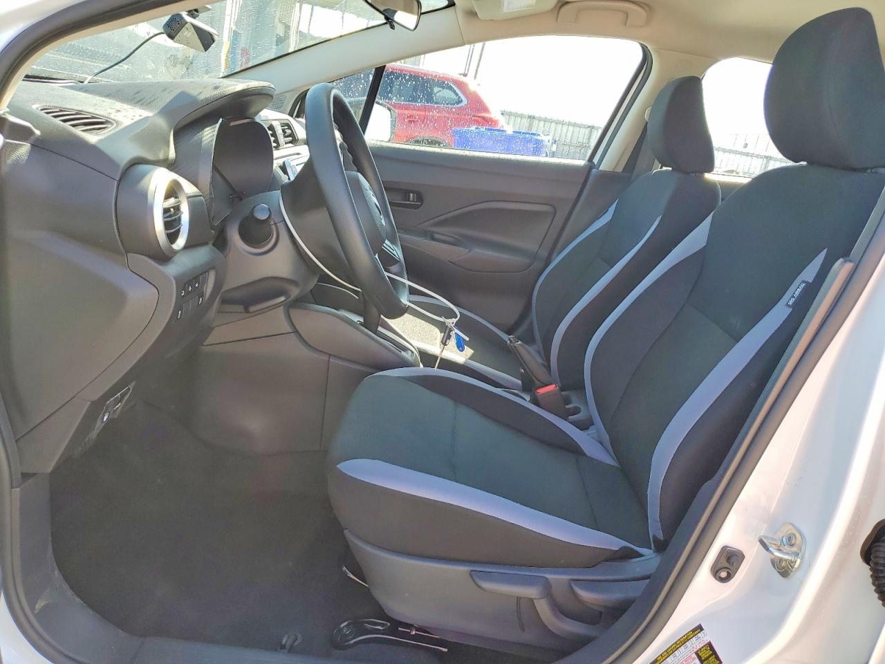 2025 NISSAN VERSA S photo 7