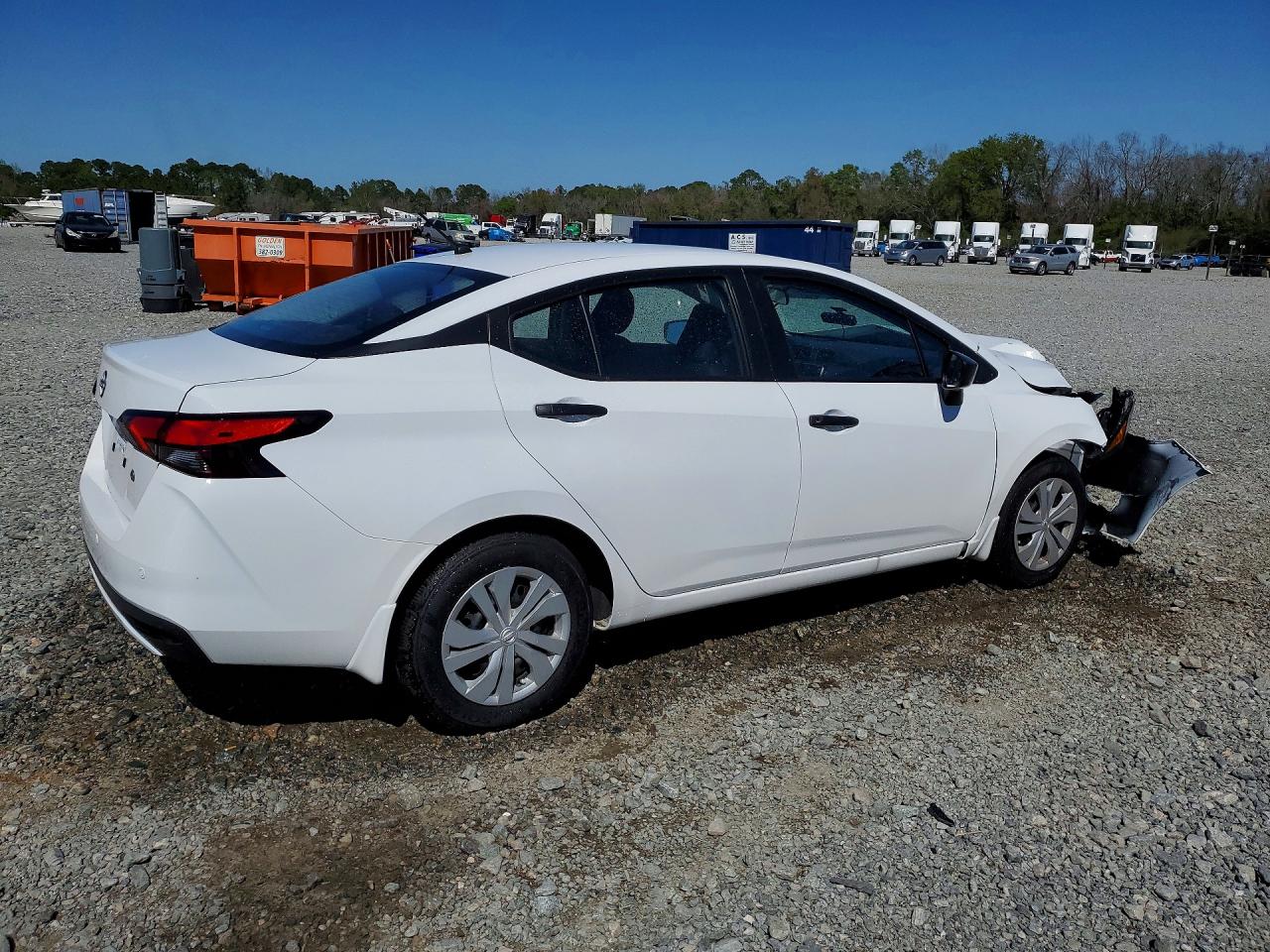 2025 NISSAN VERSA S photo 3