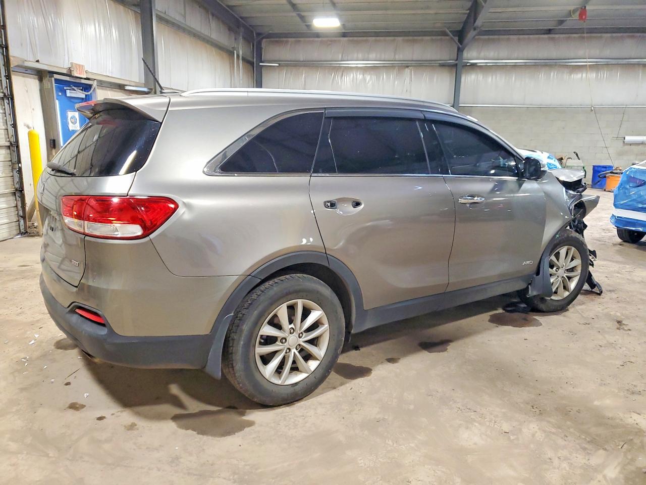 2017 KIA SORENTO LX photo 7
