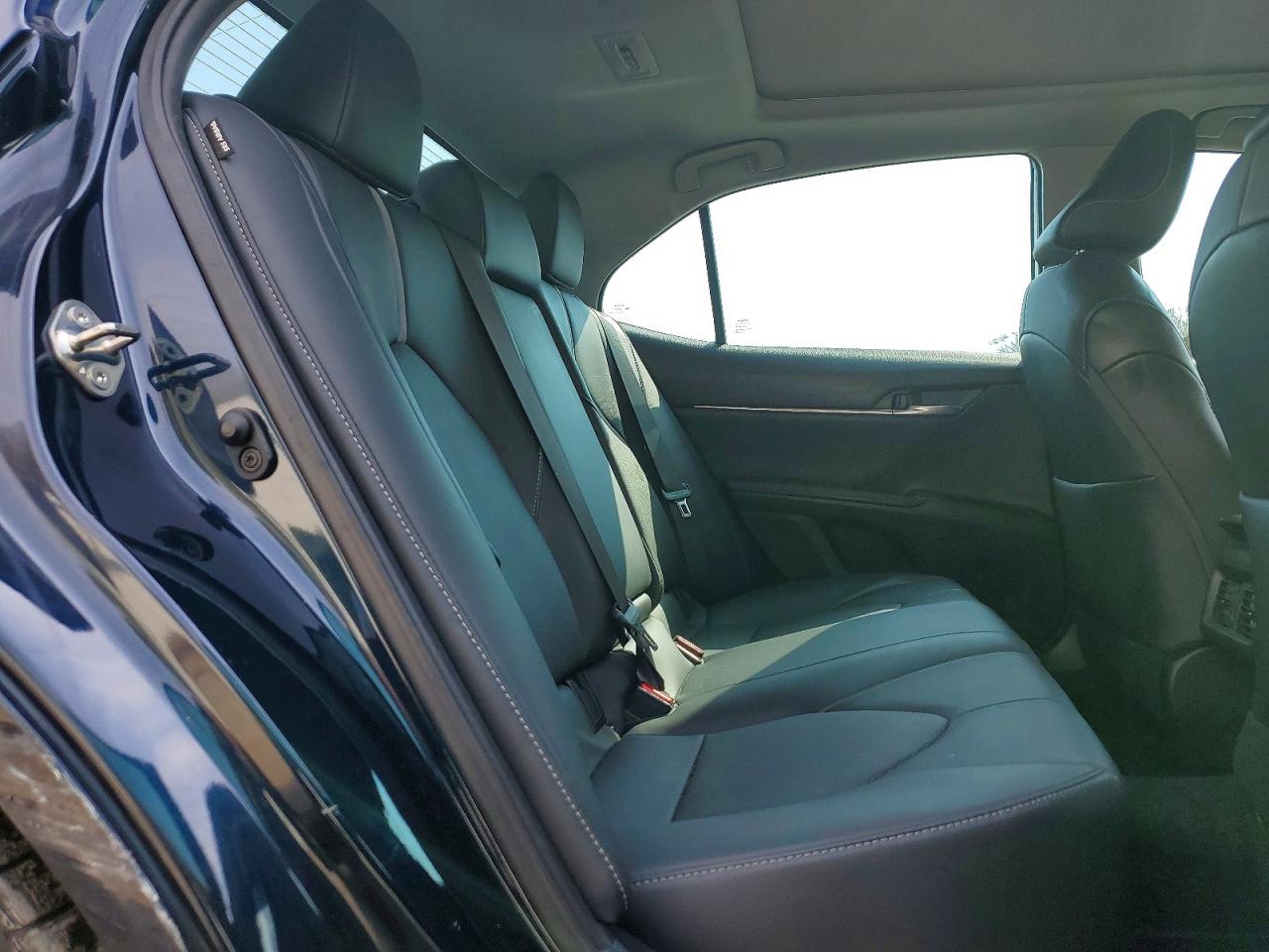 2020 TOYOTA CAMRY XSE photo 10