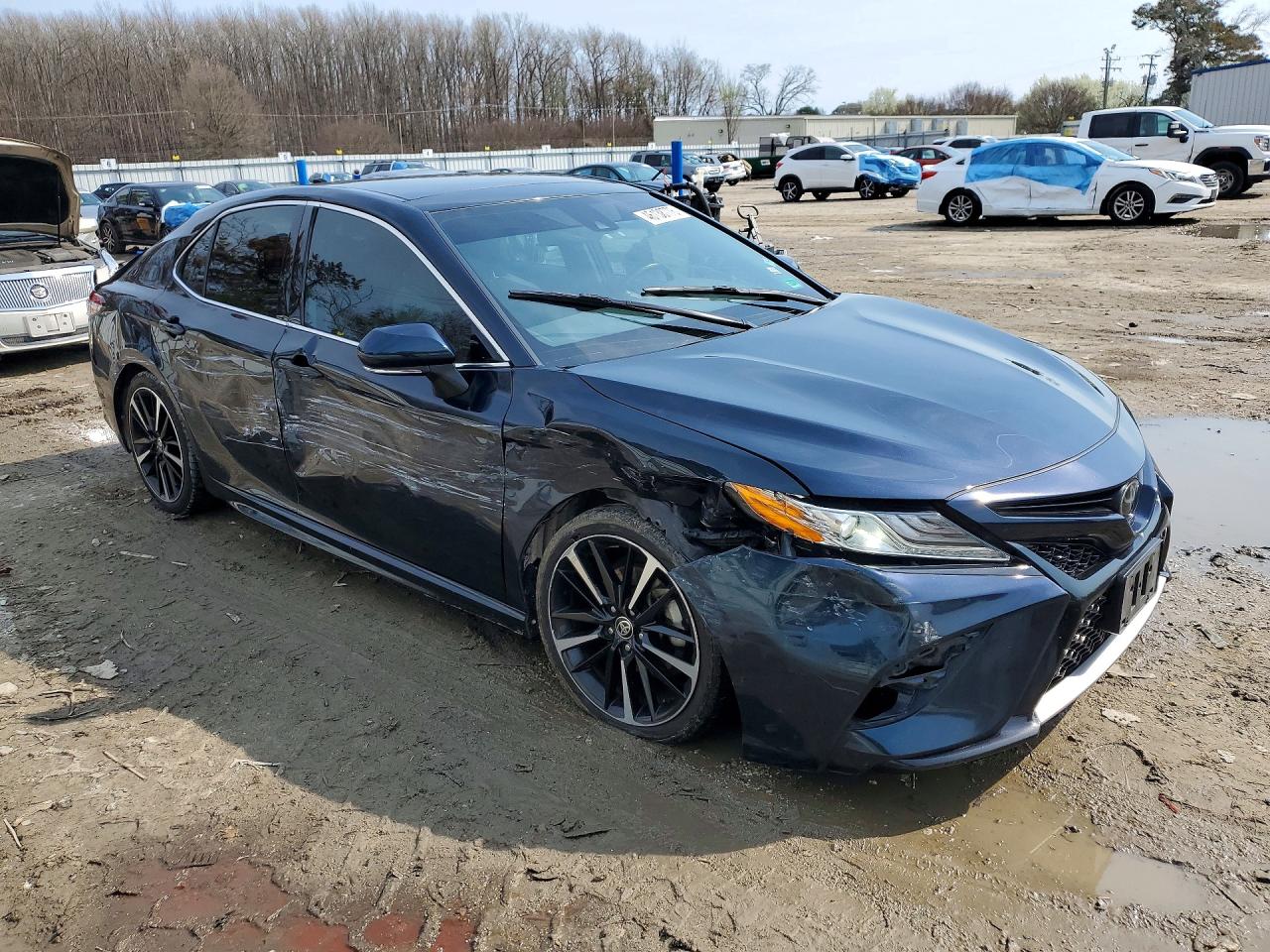 2020 TOYOTA CAMRY XSE photo 4