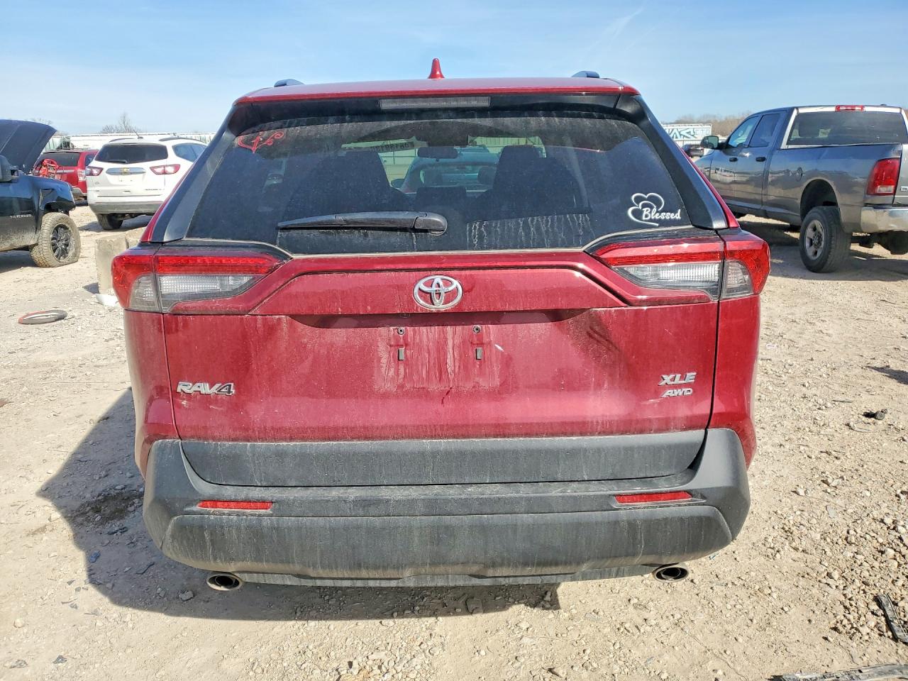 2025 TOYOTA RAV4 XLE PREMIUM photo 16