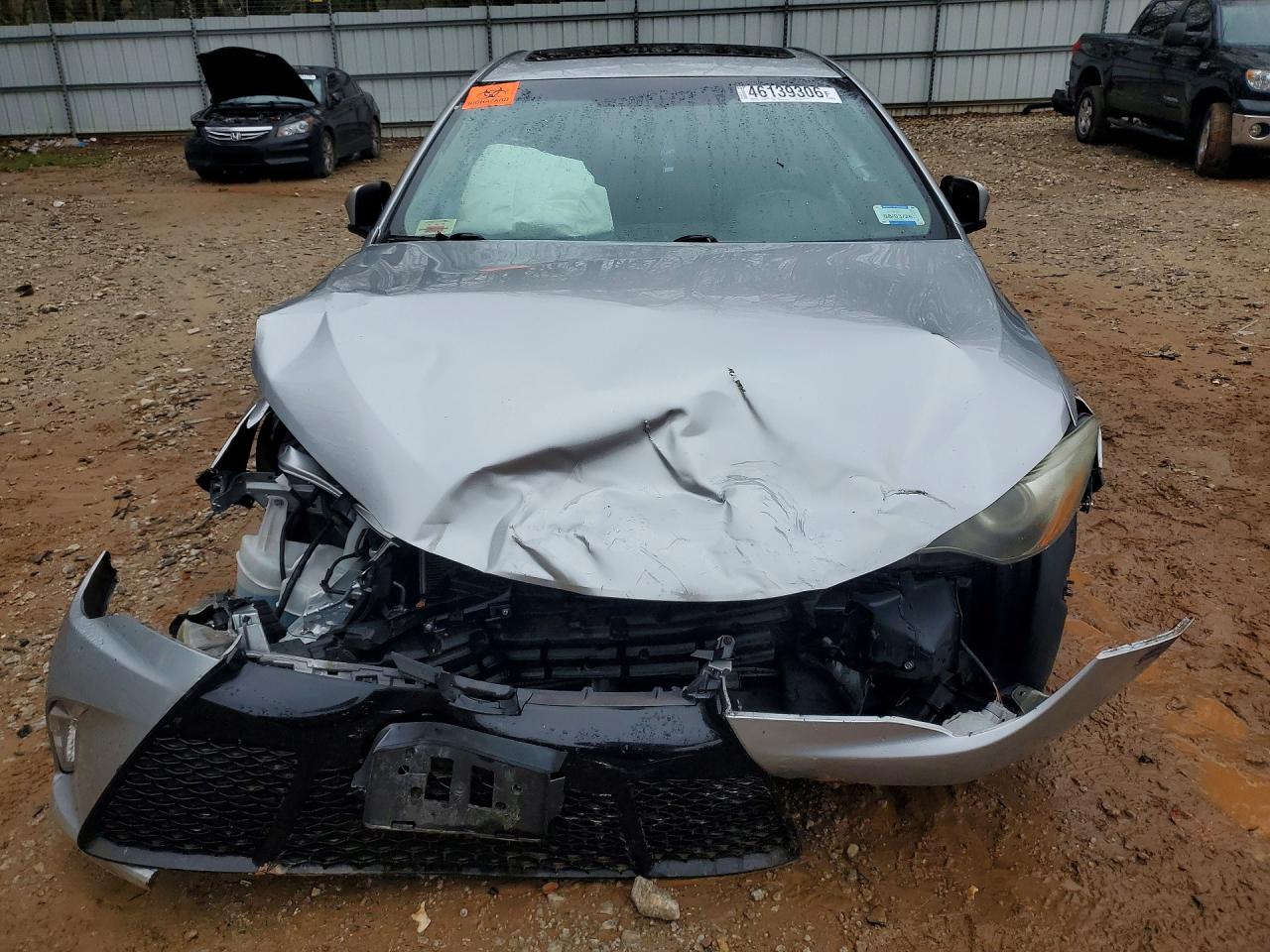 2016 TOYOTA CAMRY SE photo 9