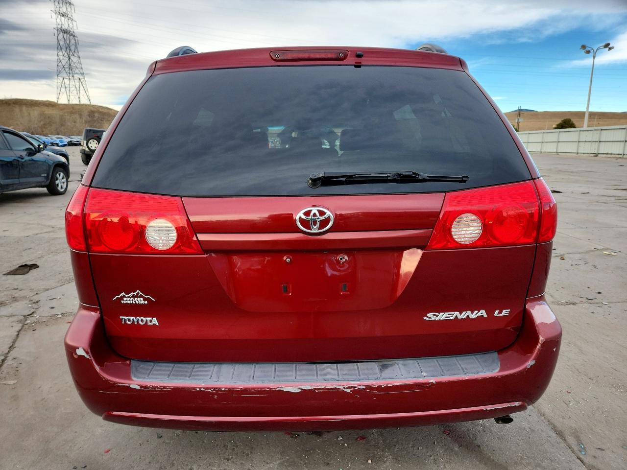 2008 TOYOTA SIENNA LE 8-PASSENGER photo 6