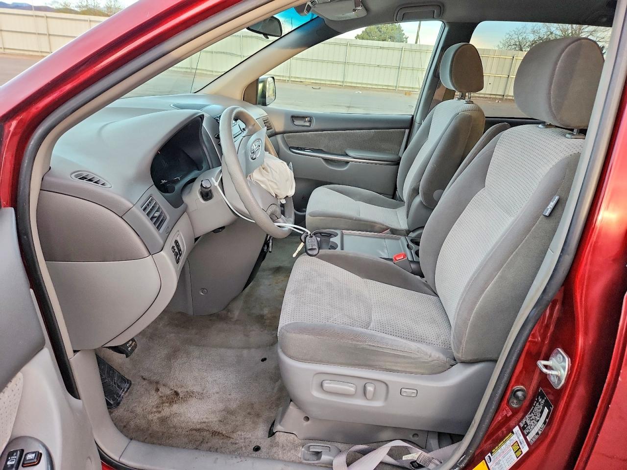 2008 TOYOTA SIENNA LE 8-PASSENGER photo 7