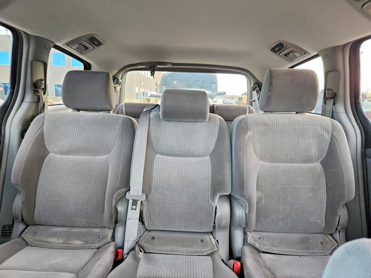 2008 TOYOTA SIENNA LE 8-PASSENGER photo 10