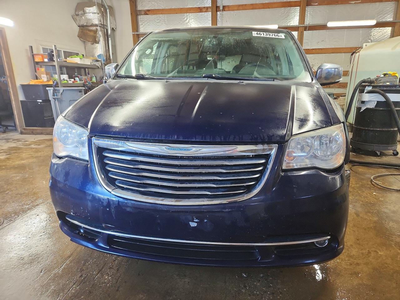 2015 CHRYSLER TOWN & COUNTRY LIMITED photo 5