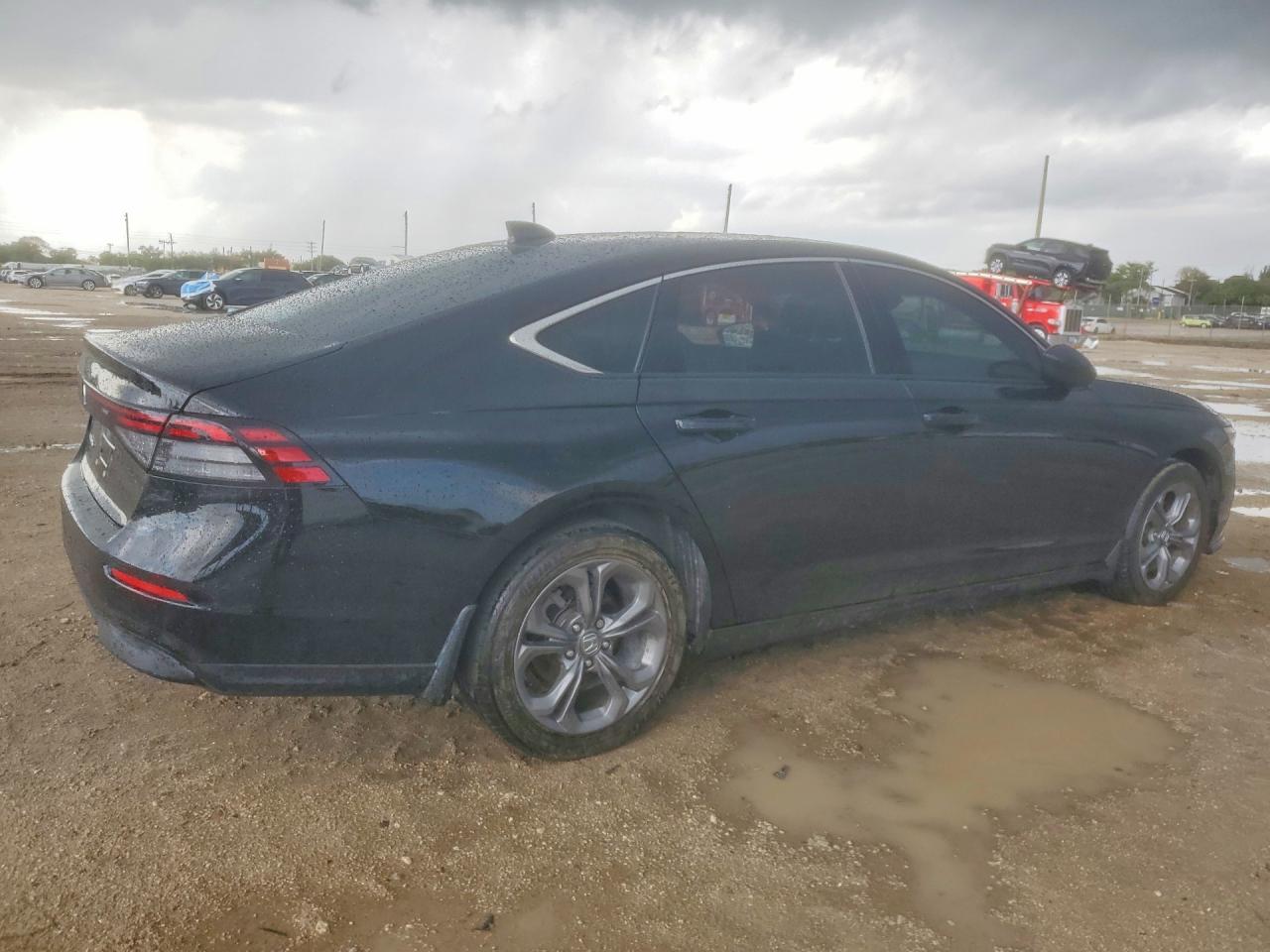 2024 HONDA ACCORD EX photo 3