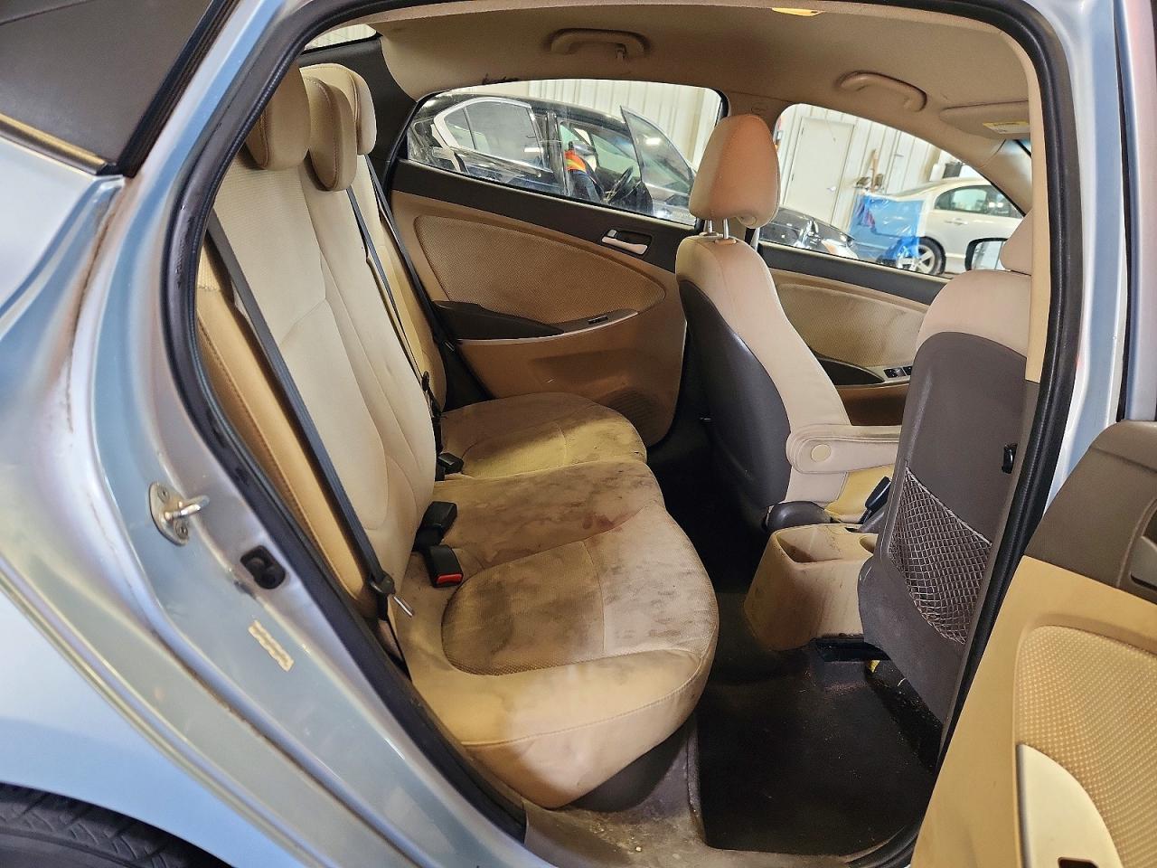 2014 HYUNDAI ACCENT GLS photo 10